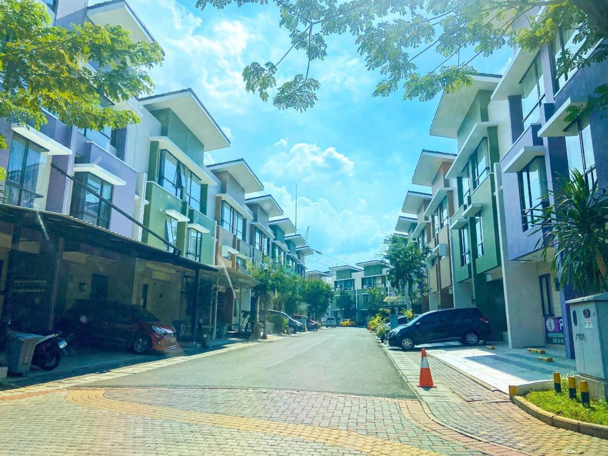 Aloha Guest House - 1 Male Only Tangerang Bagian luar foto
